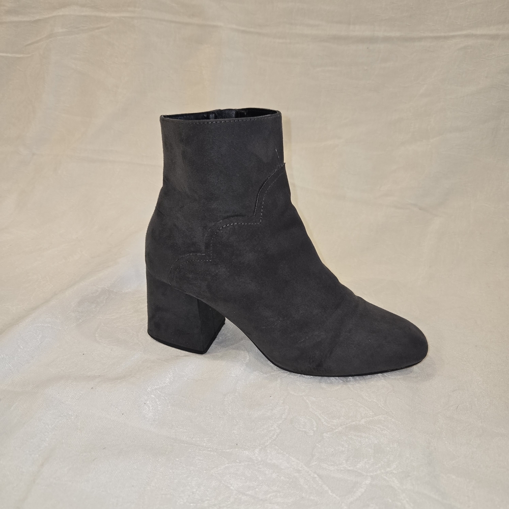Zara Grey Suede Ankle Boots